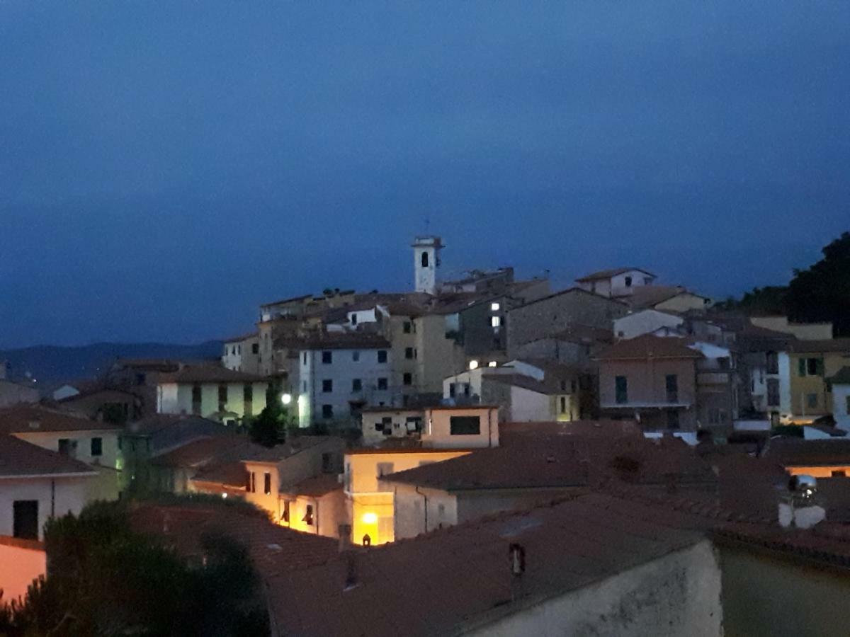 Casa Vacanze P&G. Colline, Mare, Relax 斯培西亚 外观 照片